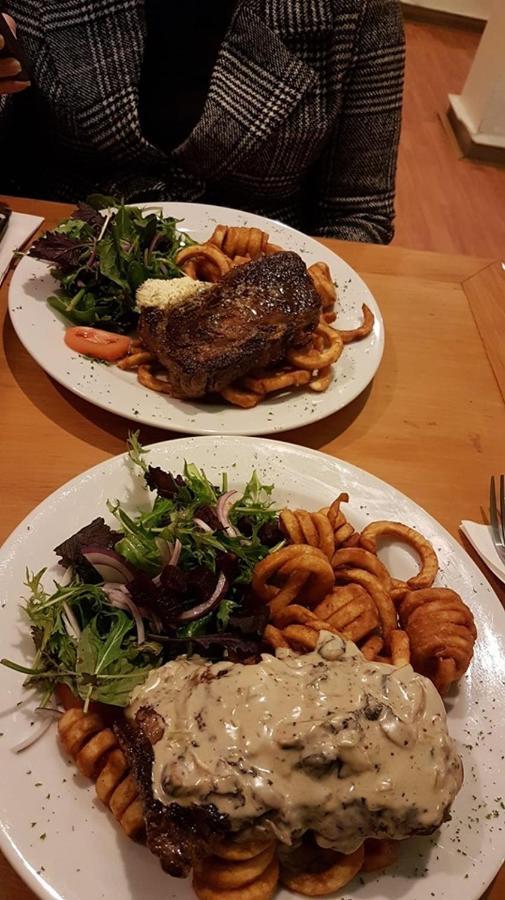 Essex Arms Μοτέλ Huntly Εξωτερικό φωτογραφία